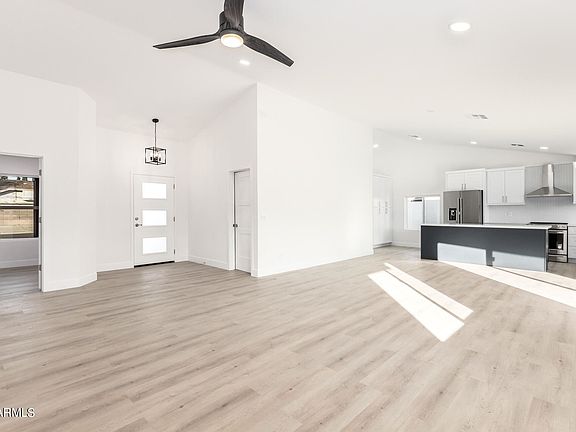 5th image of 10969 E Kalil Dr