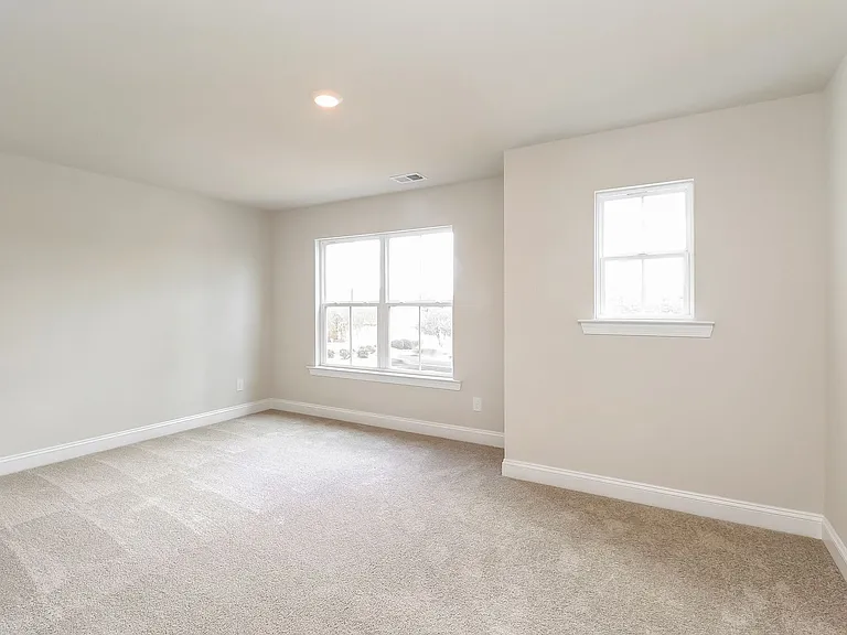 726 Lithia Inn Rd — Photo 44
