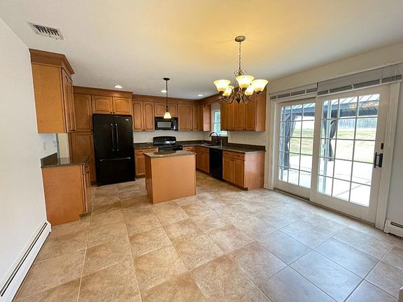 2nd image of 11 Puritan Ave