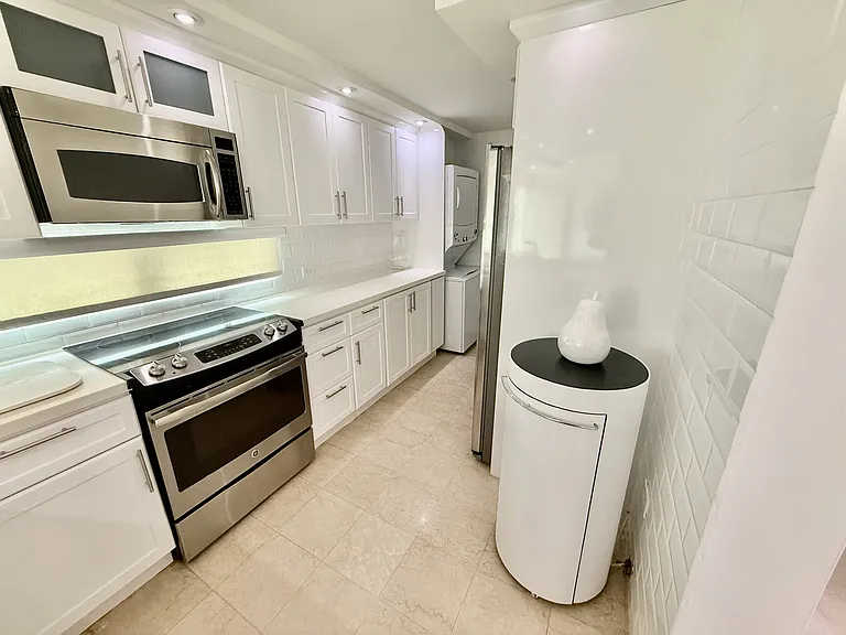 7063 Playa Serena 1005 S — Photo 16