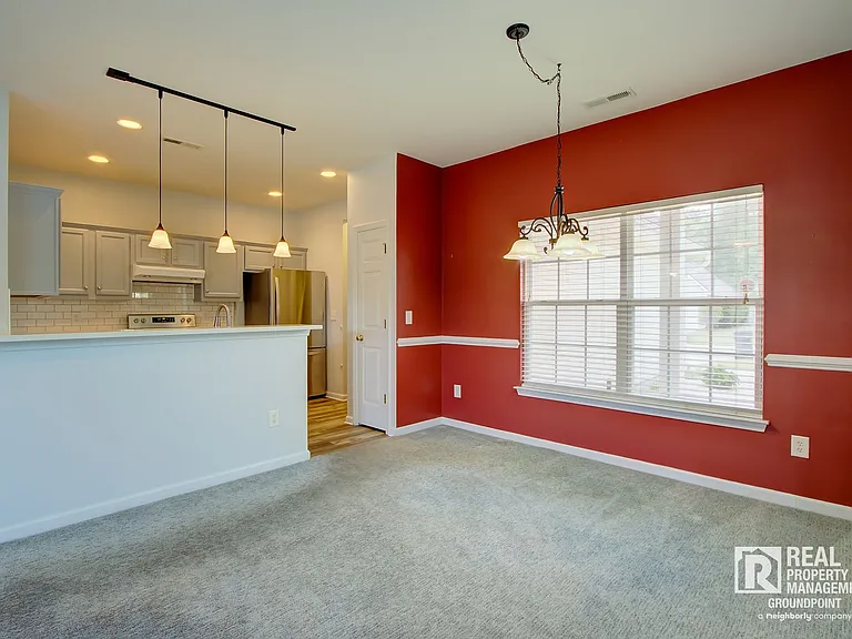 2815 Summertrees Blvd — Photo 7