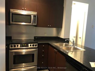 18 Beverley St S #714, Toronto, ON M5T 3L2