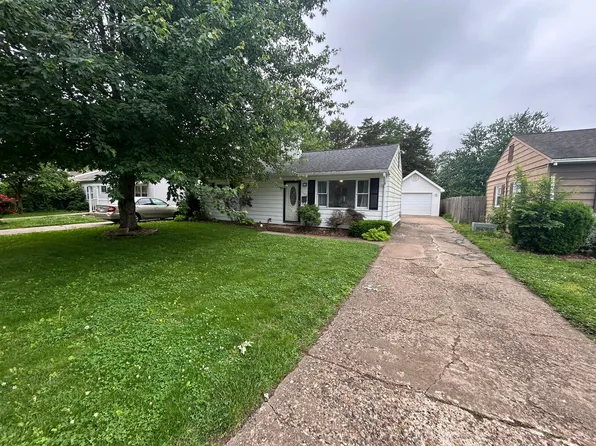 1700 W Granview Dr, Quincy, IL 62301