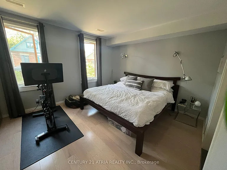 109 Simpson Ave — Photo 9