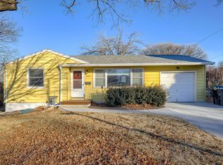 4910 Curlew Ln, Omaha, NE 68106