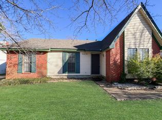 6420 Forestgate Rd, Horn Lake, MS 38637