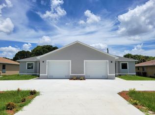 1319 SE 23rd Pl, Cape Coral, FL 33990
