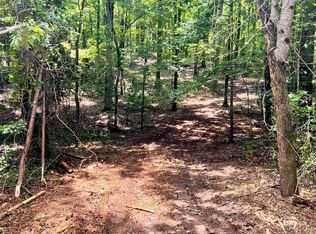 353 Retreat Trl, Lagrange, GA 30240