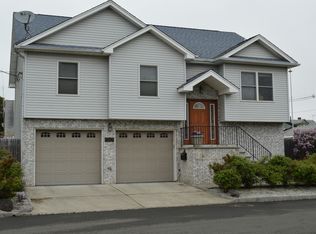 713 Wood Pl, Linden, NJ 07036