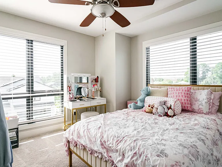 Third level bedroom #2