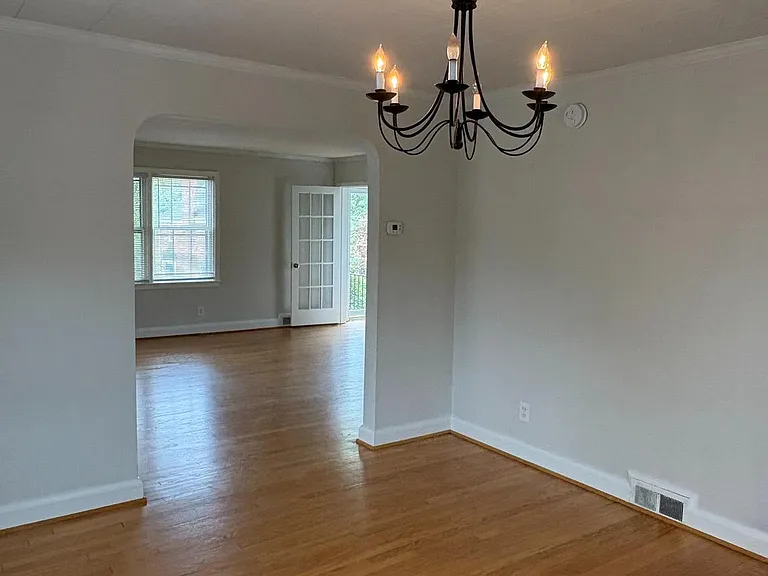 8134 Glen Gary Rd — Photo 9