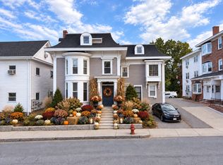 382 E Merrimack St APT 4, Lowell, MA 01852