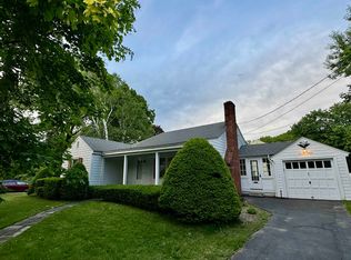 311 Oak St, Manchester, NH 03104