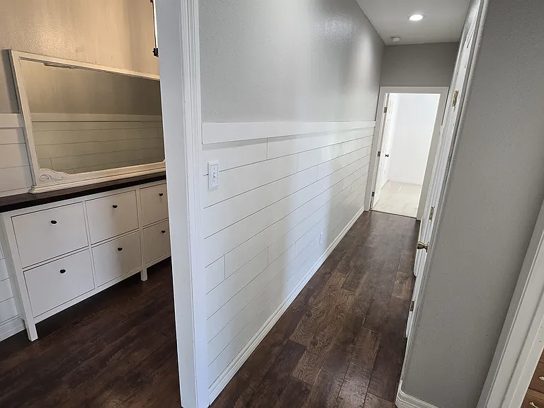 414 Manor Ave — Photo 5
