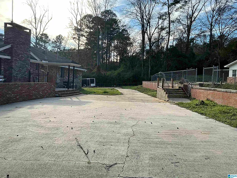 4866 Overton Rd — Photo 8