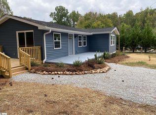 911 Burnett Rd, Greenwood, SC 29646