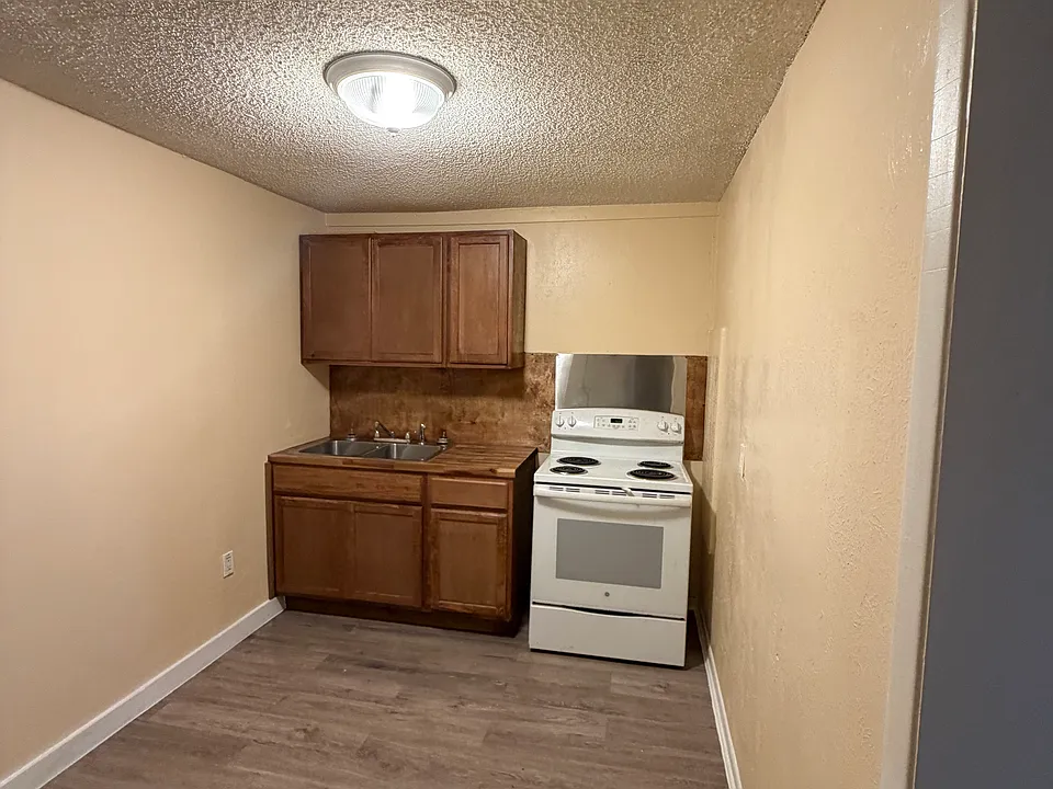 5016 Texoma Pkwy #G
