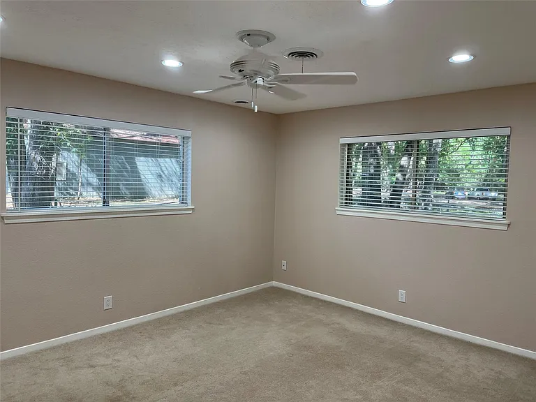 1204 Apache Dr — Photo 13