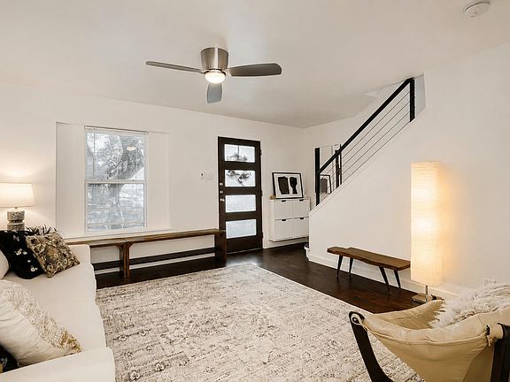 4th image of 6211 Manor Rd APT 105