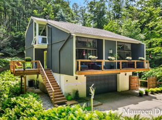 18180 N Shore Estates Rd, Spring Lake, MI 49456