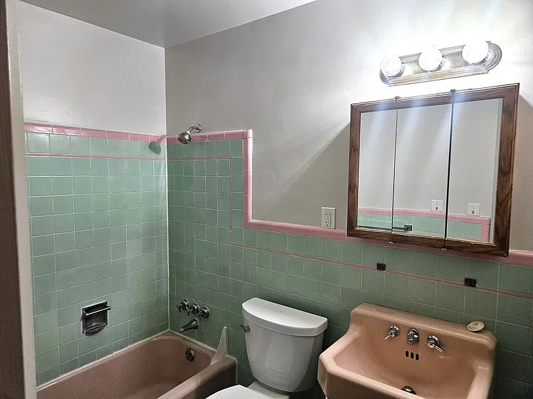 1350 Columbine St — Photo 14