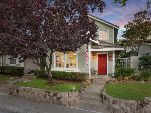 910 Blue Rapids Dr, Folsom, CA 95630