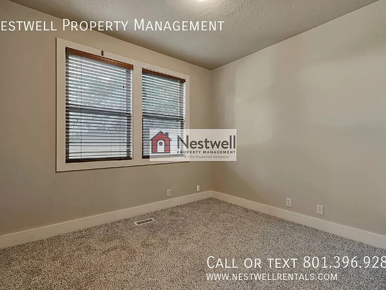 1327 E Urbandale Ln — Photo 25