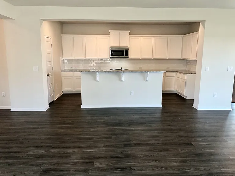 9912 Dalliance Ln — Photo 3