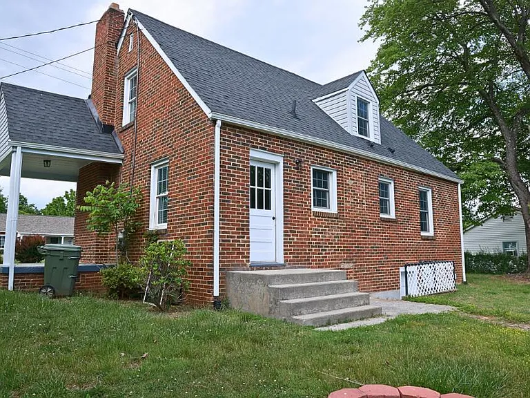 32 Upland Dr — Photo 35