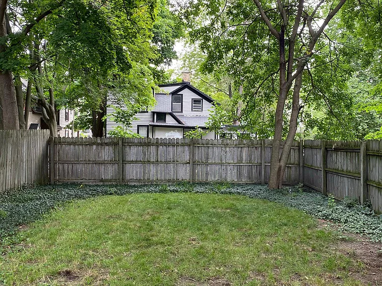 140 Campbell Pl NE #1 — Photo 16