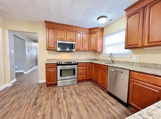 3324 Lakecrest Rd, Virginia Beach, VA 23452