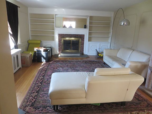 5th image of 50 Park Ln