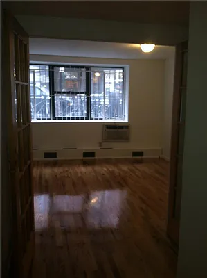 Rented by R New York | media 36