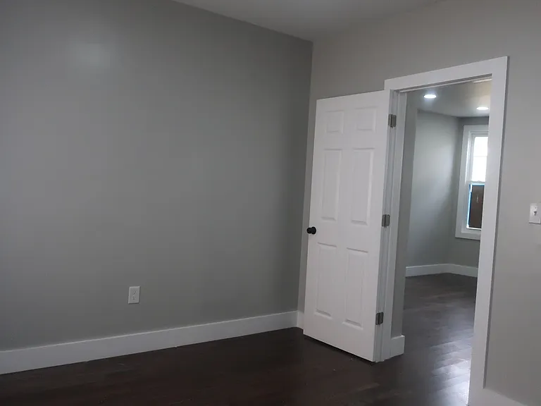 588 Bergen St #1 — Photo 7
