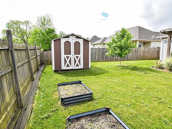 3rd image of 3701 Tempsford Dr