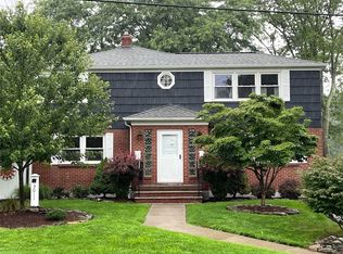 3011 Country Club Rd, Endicott, NY 13760