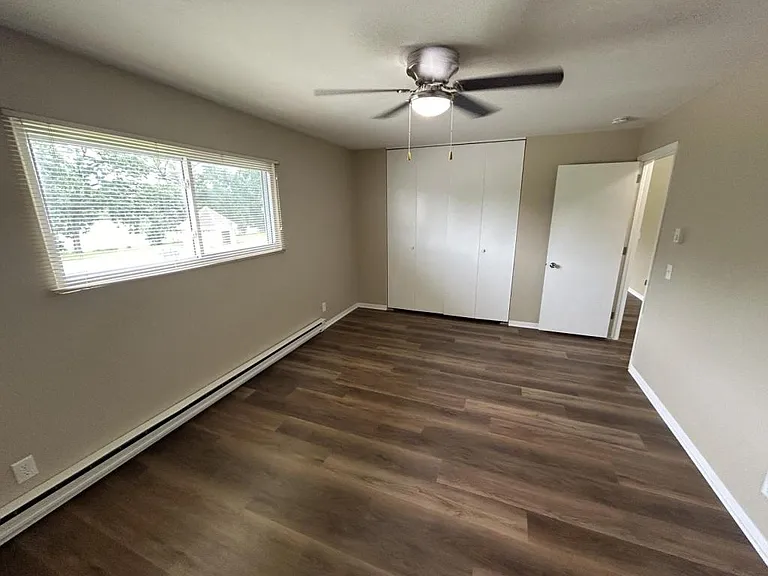 230 S Division St #14 — Photo 9