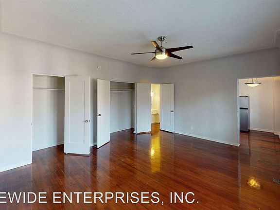 4th image of 715 S Saint Andrews Pl #301