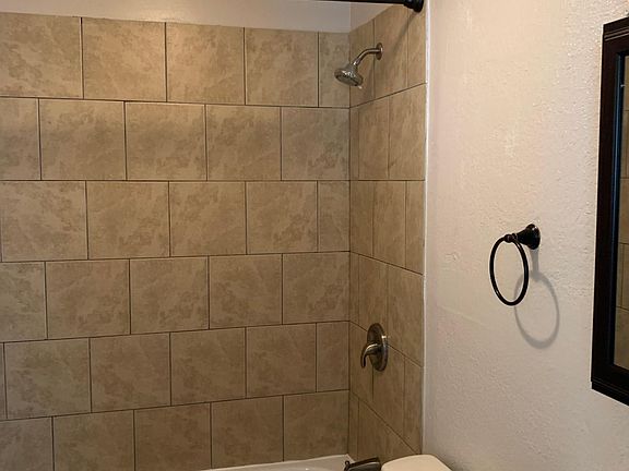 5th image of 2641 Long St #117