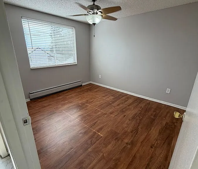 3333 Grant St #206 — Photo 3