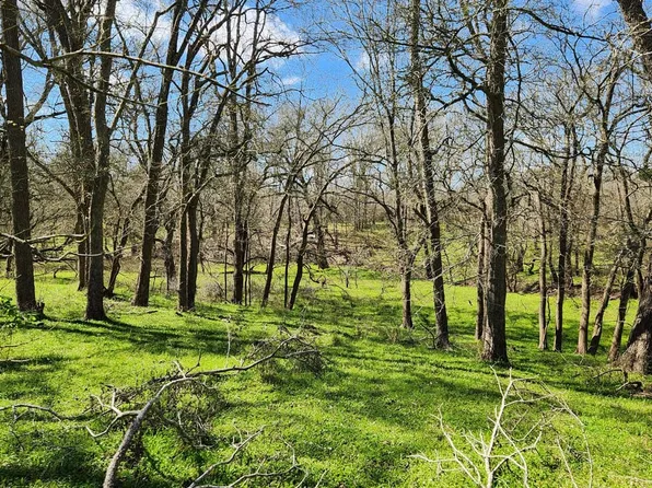 40499 Garrett Rd, Pattison, TX 77423