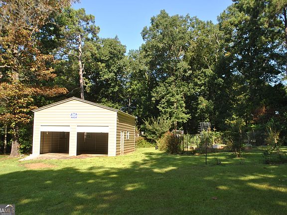 2nd image of 186 City Pond Rd