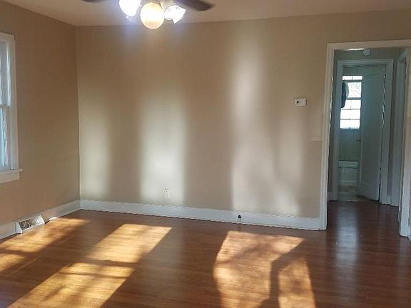 3rd image of 1016 N 12th St