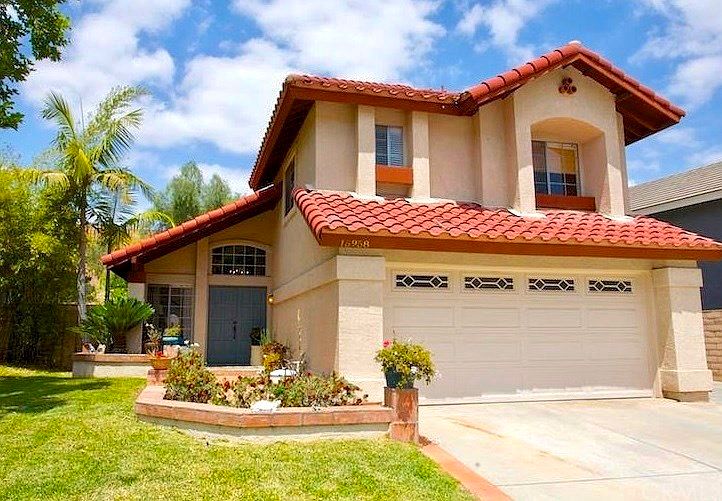 1st image of 15958 Oak Canyon Dr