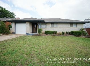 709 SW 4th Pl, Moore, OK 73160