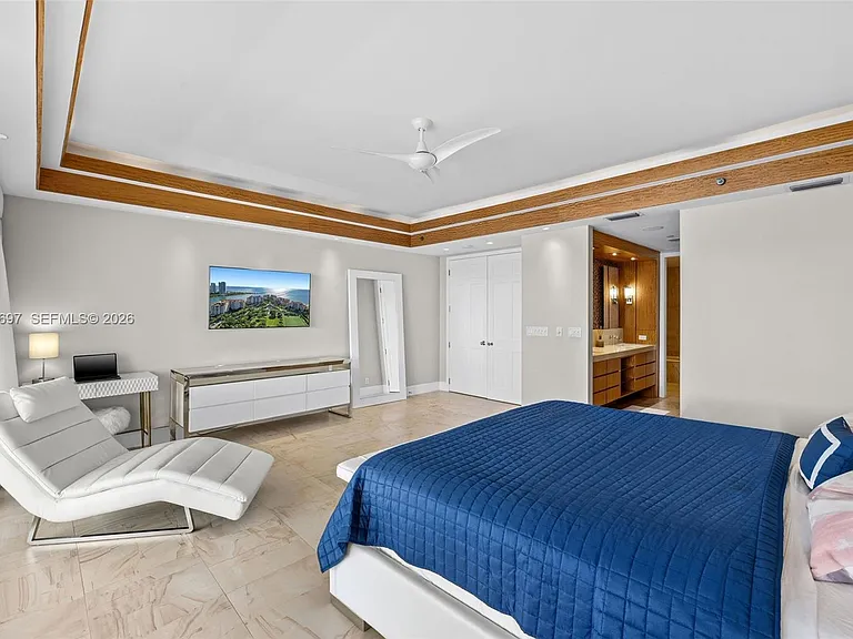 5245 Fisher Island Dr #5245 — Photo 25