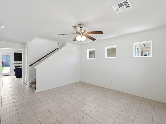 3rd image of 714 Stampede Rd