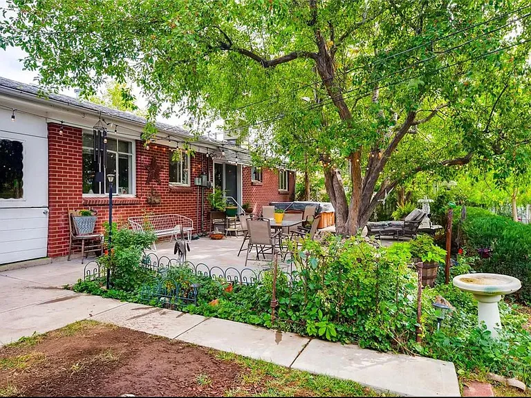 W Pimlico Dr — Photo 2