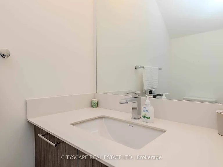 871 Sheppard Ave W #46 — Photo 18