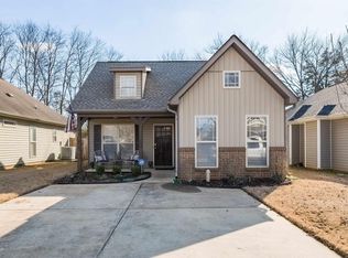 120 Moss Stone Ln, Calera, AL 35040